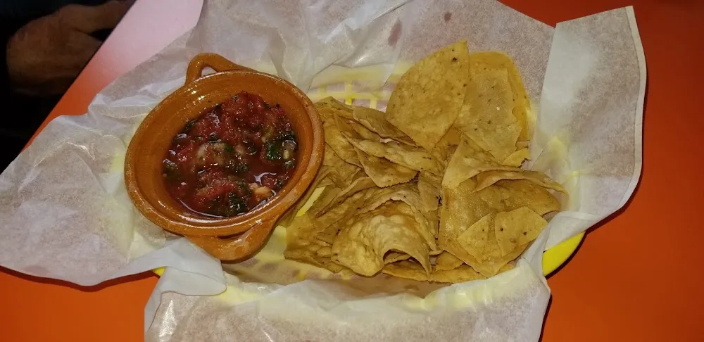 Chips N Salsa